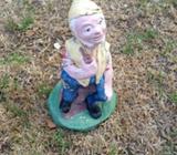 CONCRETE GARDEN GNOME