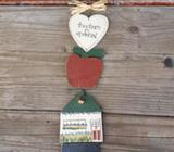 Teachers are special decor piece