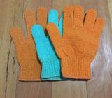 Set of 3 Exfoliating Gloves