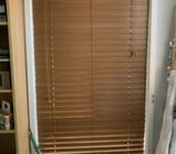 2x Venetian Blinds