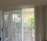 BARGAIN 5x Elegant satin sheer Curtain (VERY GOOD CONDITION)