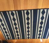 RUG- BLUE AND WHITE SIZE 130 X80 CMS