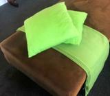 Bright green blanket & 2 cushions