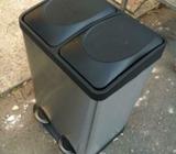 Dual plastic rubbish bin