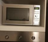 Quick and cheap sale Panasonic microwave good condition