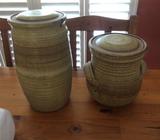 2 pottery pots