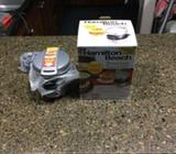 Breakfast sandwich maker