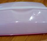 Tupperware cake / cupcake carrier