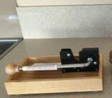 Macadamia nut cracker