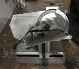 Meat slicer
