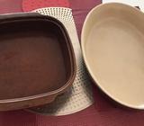 2 large cooking/baking wear