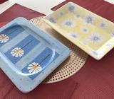 2 large kitchen wear