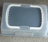 Cake tin with lid