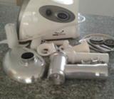 Meat mincer and sausage maker