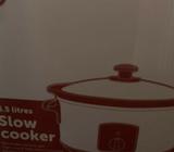 Slow cookers x 2