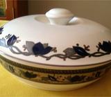 Mikasa Arabella covered casserole dish with lid