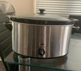 Full size slow cooker