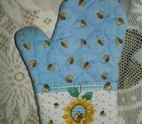 Padded Oven Mit Glove Bees and Sunflower