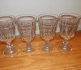 NEW Wine Glasses with Stems Medium Size x 4
