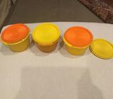 3 X TUPPERWARE RETRO BOWLS WITH 4 X LIDS