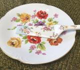 Floral Westminster plate and Robert Gordon cake server