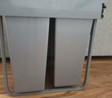 Rubbish bin - Pull out