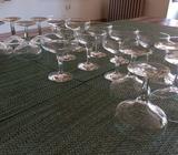 18 champagne coupes
