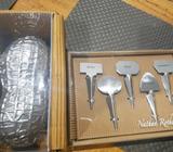 Nut Bowl and Cheeseboard Accessories