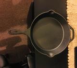 CROFTON Cast Iron FryPan (Brand New)