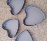 Wiltshire heart pie or tart baking pans