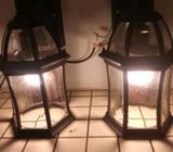 2 wall lantern lights