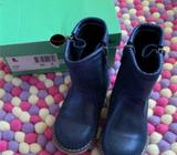 Toddler boots - size 24
