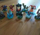 30 Skylanders