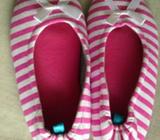 BNWOT slippers with grip / non-slip soles Sz. 20cm