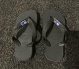 Kids' Havianas with Australian flag (size 23-24)