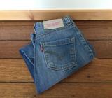 Girls Levi's denim jeans - nice cut - girls clothing