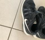 Nike boys good condition black and white sneakers