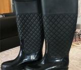 Girls black boits