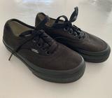 VANS US 12 UK 11.5