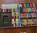 Crayola Frozen Art Inspiration Kit