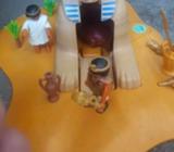 Playmobil Sphynx and egyptian priest