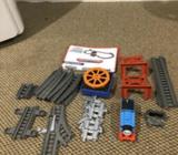 olThomas and Friends TrackMaster 2 in 1 Destinations