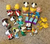 Snoopy figurines