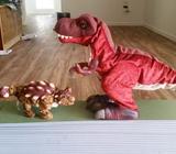 Dinosaurs t-rex robots