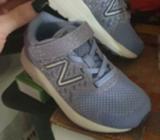 New balance girls sneakers size7