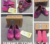 BNIB TOMS SIZE 6
