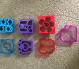 Novelty sandwich cutters
