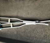 Child's crutches 5'2-5'10