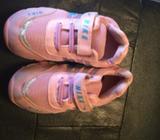 New nike joggers $30