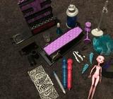 Monster High - Create a Monster Colour Me Creepy Design Chamber